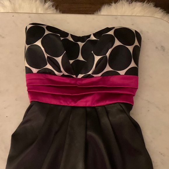 Sweetheart, Strapless Cocktail Dress - Picture 4 of 5